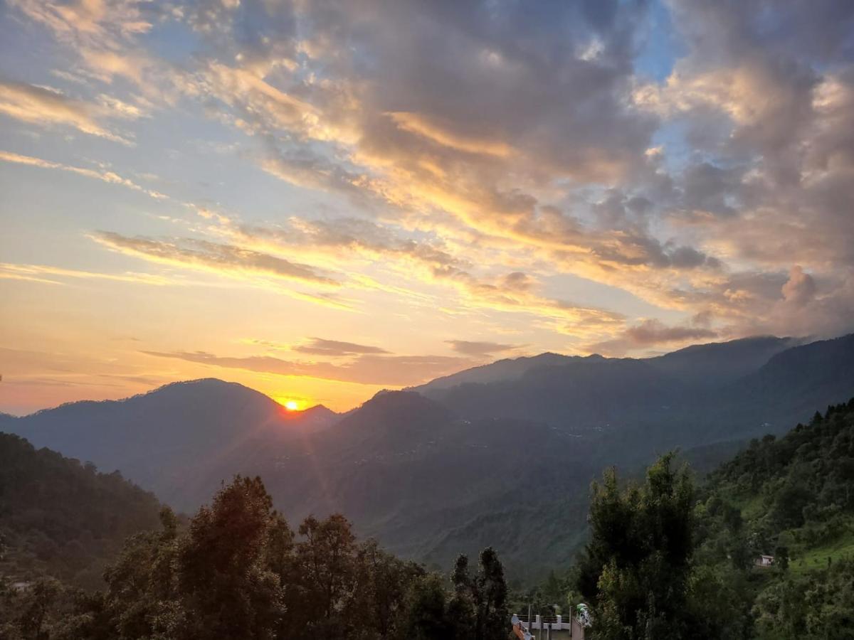 Sh Sunset Resort Nainital Esterno foto